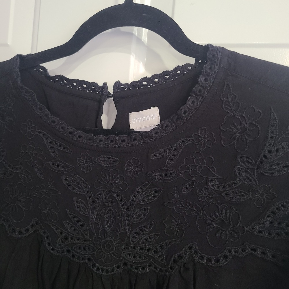 Chico's Black lace cut out top, 3/4 Sleeves, Size 16/18 Women's Pre-Loved - Picture 2 of 10